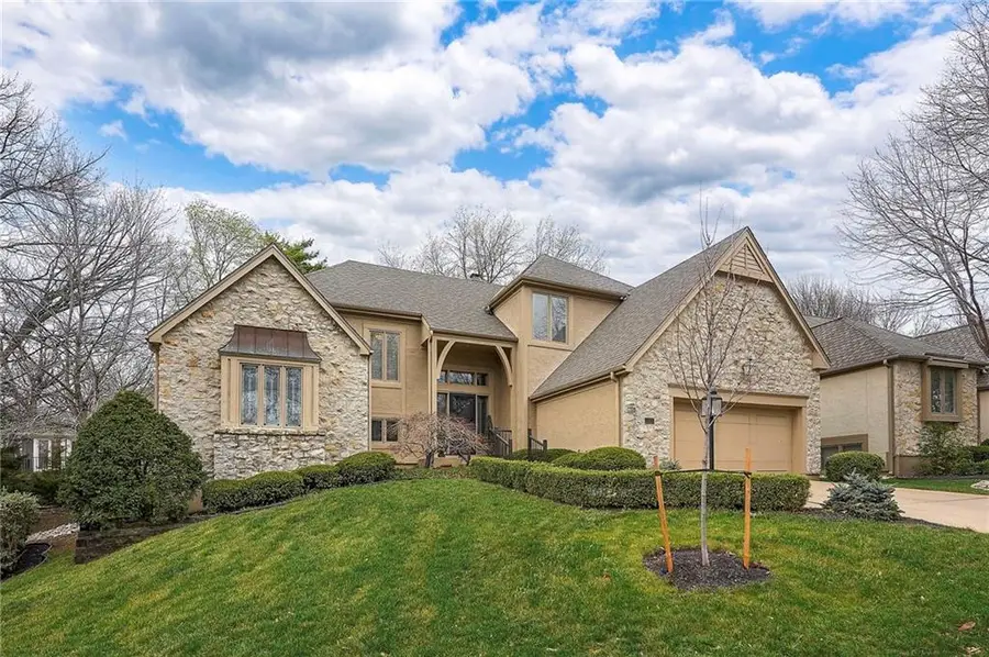 4516 W 125th Street, Leawood, KS 66209 - #2