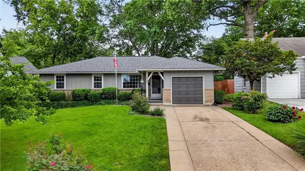 1965 W 73rd Street, Prairie Village, KS 66208