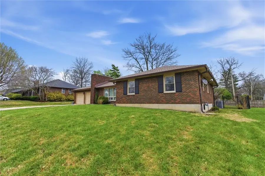 601 James Street, Harrisonville, MO 64701 - #3