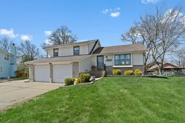 1212 Breckenridge Court, Blue Springs, MO 64015