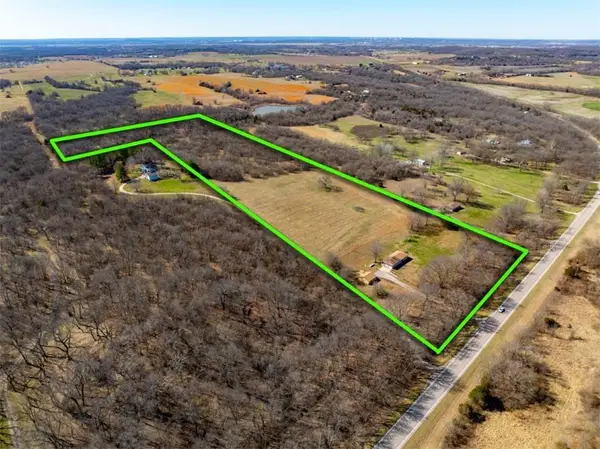 24069 Chieftain Road, Lawrence, KS 66044