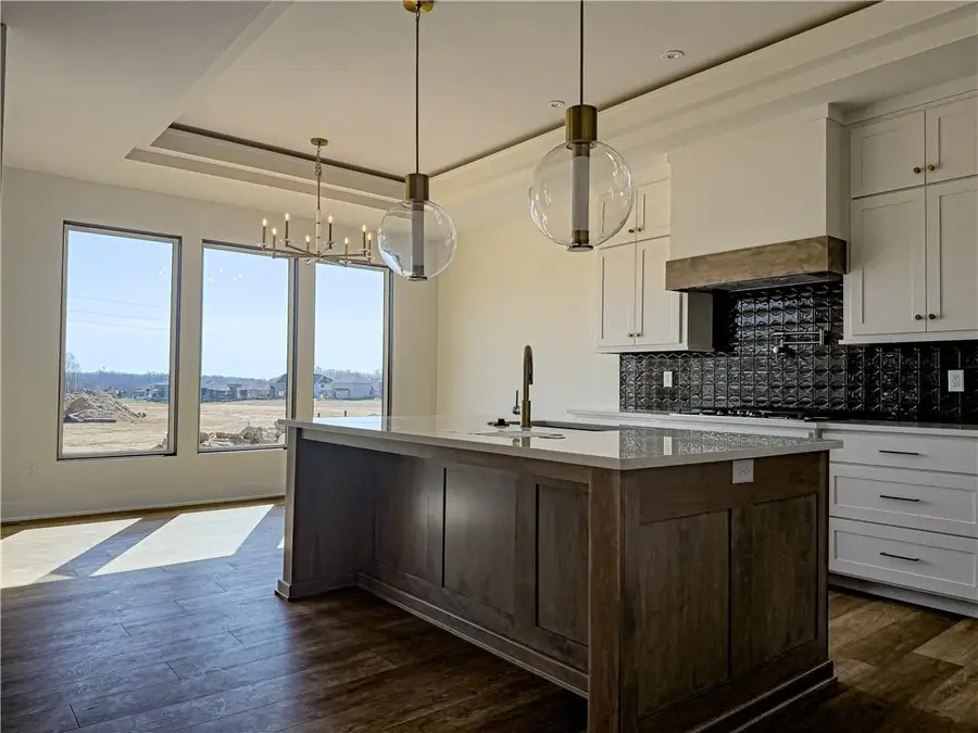 10787 Genesis Drive, Parkville, MO 64152 - #2