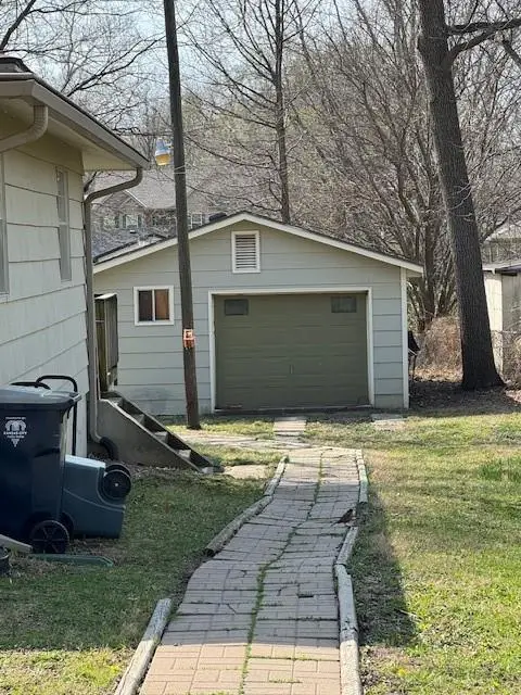 11030 N Charlotte Street, Kansas City, MO 64155 - #2