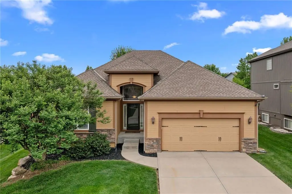 10974 S Barker Road, Olathe, KS 66061 - #1