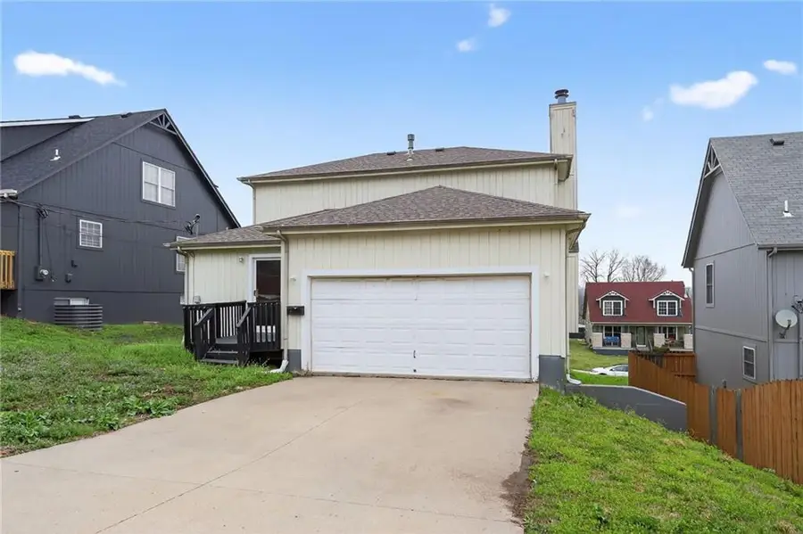 527 Oakland Avenue, Kansas City, KS 66101 - #3