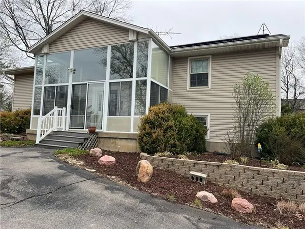 11535 S Clare Road, Olathe, KS 66061