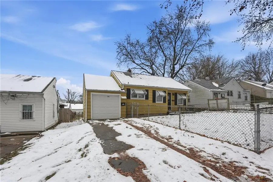 341 N Quincy Avenue, Kansas City, MO 64123 - #3