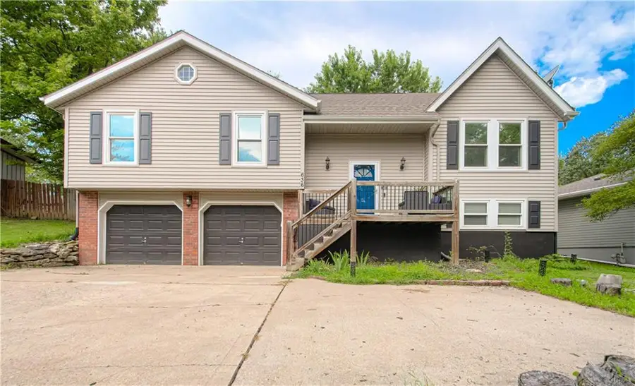 636 Sheidley Avenue, Bonner Springs, KS 66012 - #3