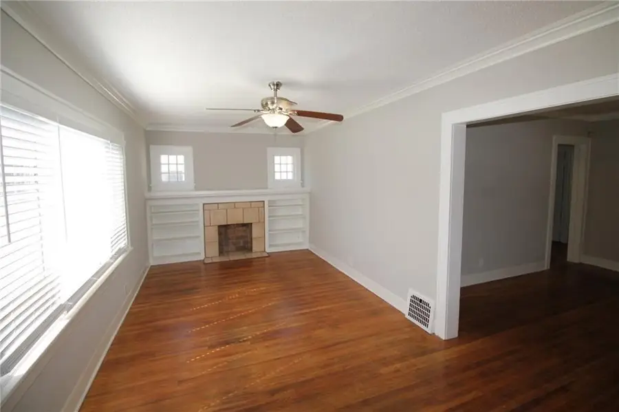2230 E 67th Terrace, Kansas City, MO 64132 - #2