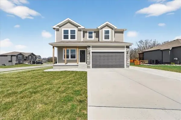 1201 SW Burns Court, Oak Grove, MO 64075