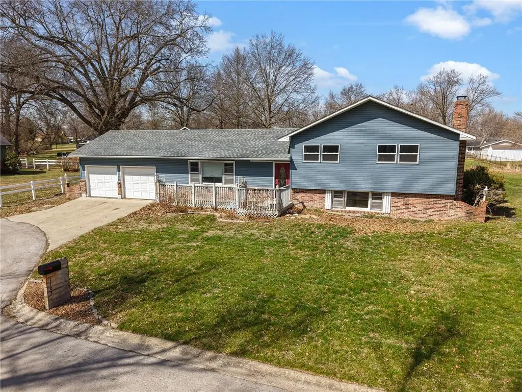 1703 E 4th Street, Trenton, MO 64683 - #1