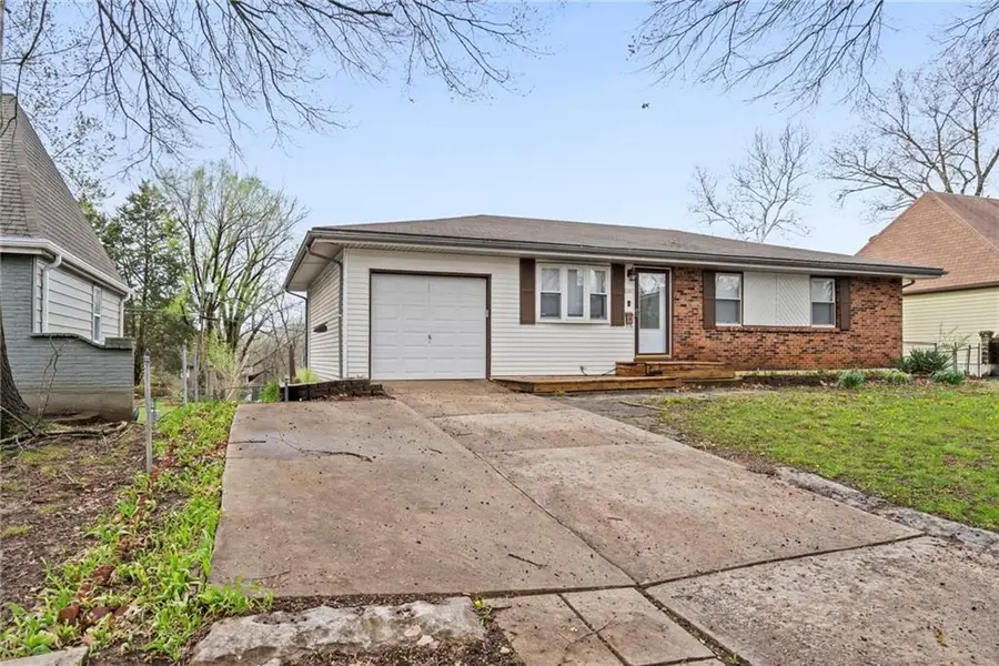 8141 NE 52nd Street, Kansas City, MO 64119 - #2