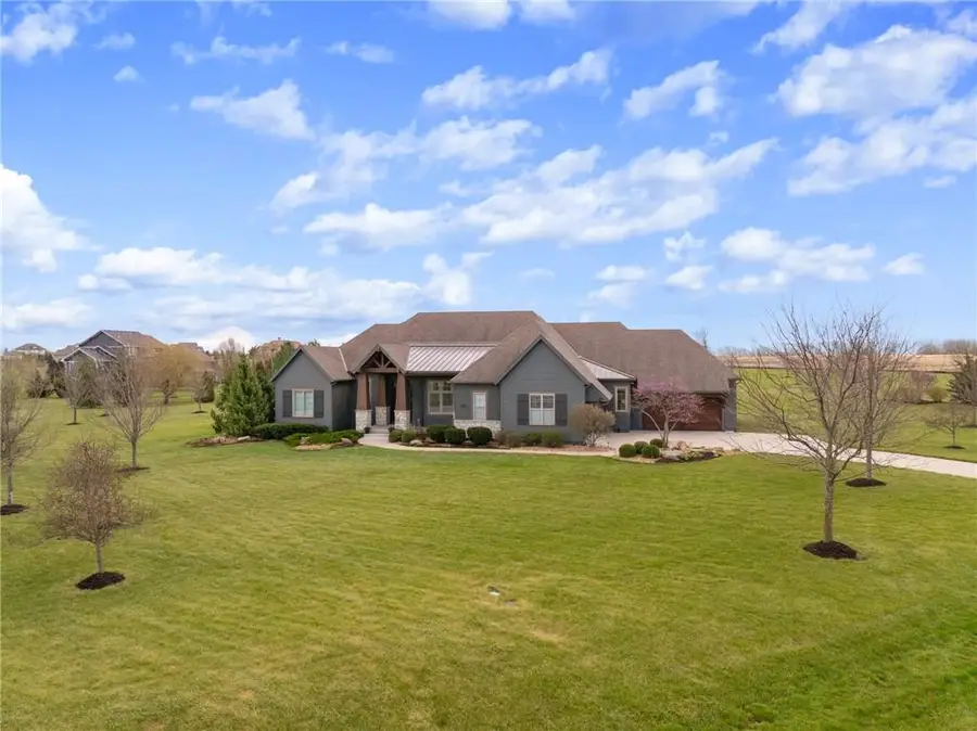 20035 Granada Street, Stilwell, KS 66085 - #2