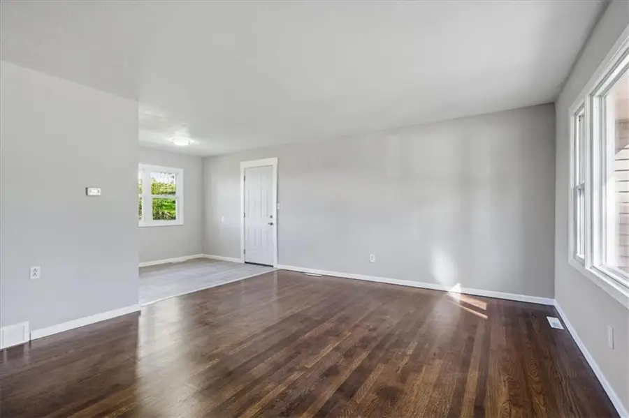 3404 N Mccoy Street, Independence, MO 64050 - #2