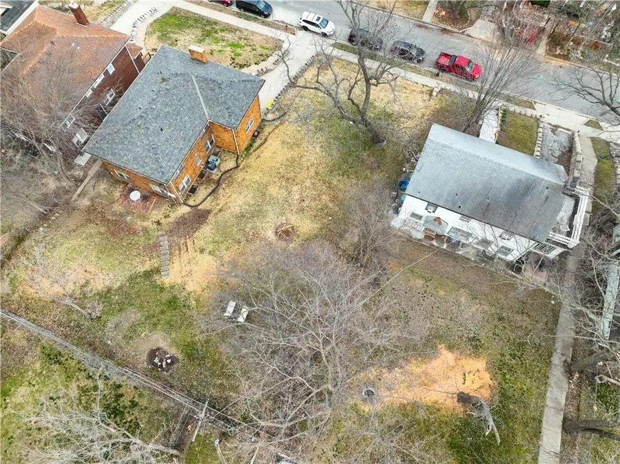 5004 Lydia Avenue, Kansas City, MO 64110 - #3