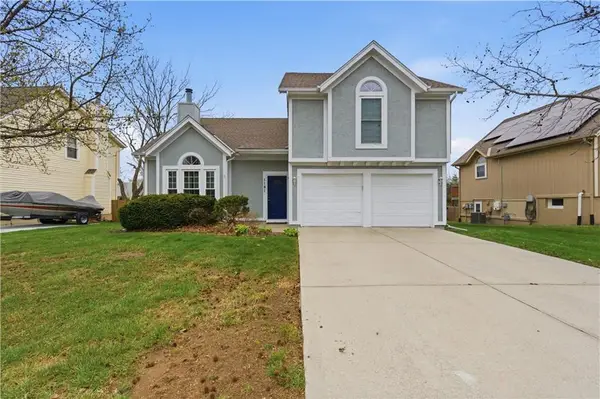 1181 E Meadow Lane, Olathe, KS 66062