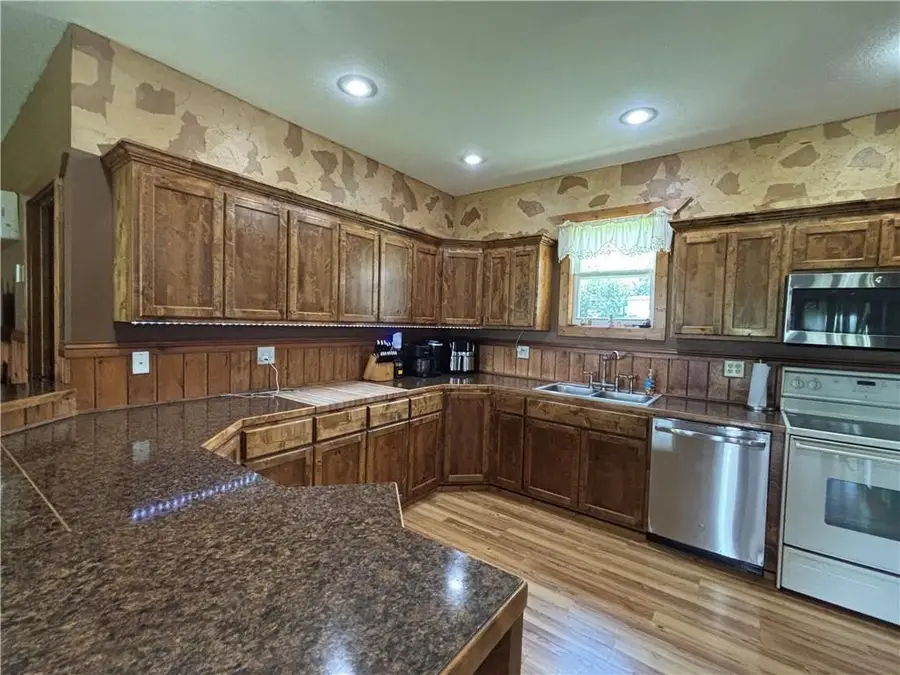 1662 Prairie Road, Fort Scott, KS 66701 - #2