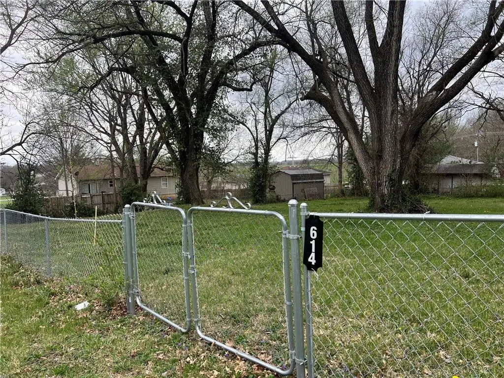 614 S Second Street, Richmond, MO 64085 - #1