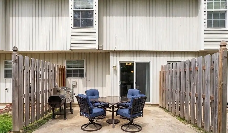 1323 SE Lexington Avenue, Lees Summit, MO 64081 - #3