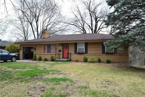 5237 N Wayne Avenue, Kansas City, MO 64118