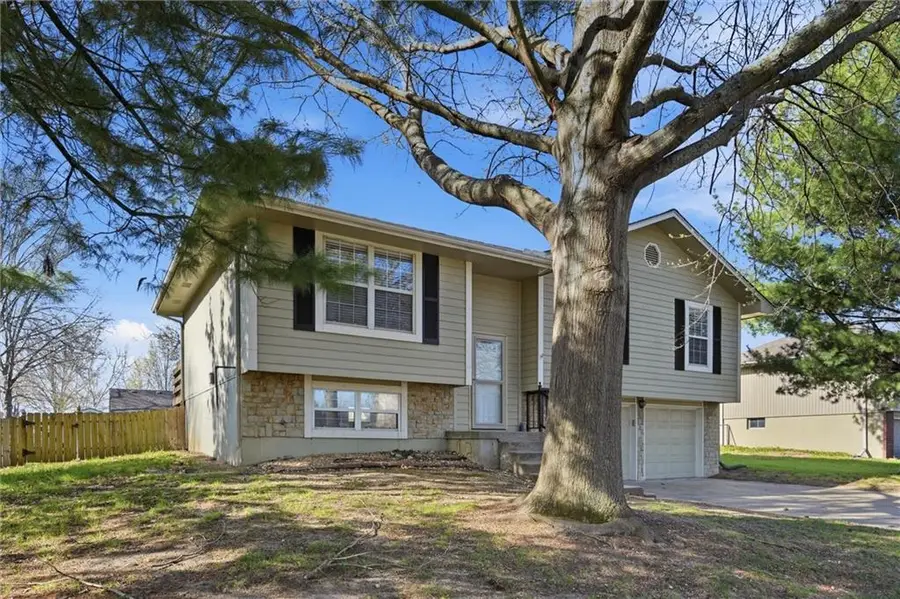 503 Broadway Street, Grain Valley, MO 64029 - #3