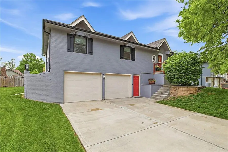 1128 NE Westwind Drive, Lees Summit, MO 64086 - #2