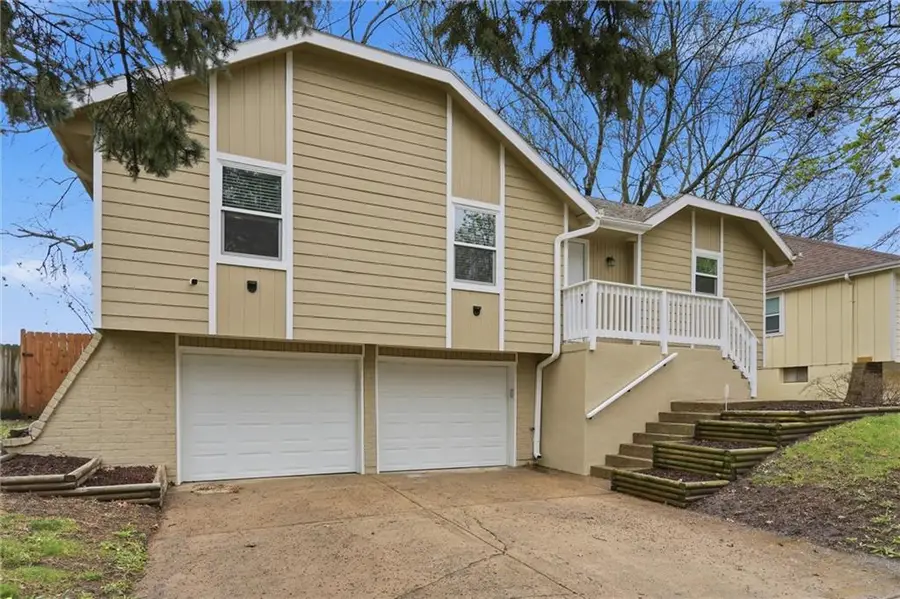 1328 SE Piccadilly Street, Blue Springs, MO 64014 - #3