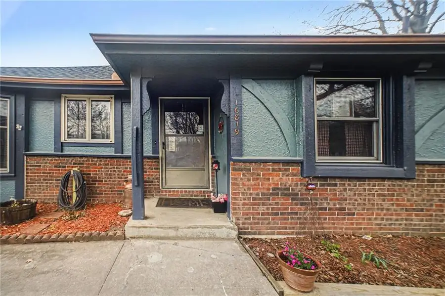 16819 Blaine Avenue, Belton, MO 64012 - #3