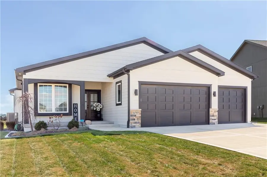 31757 W 168th Court, Gardner, KS 66030 - #2