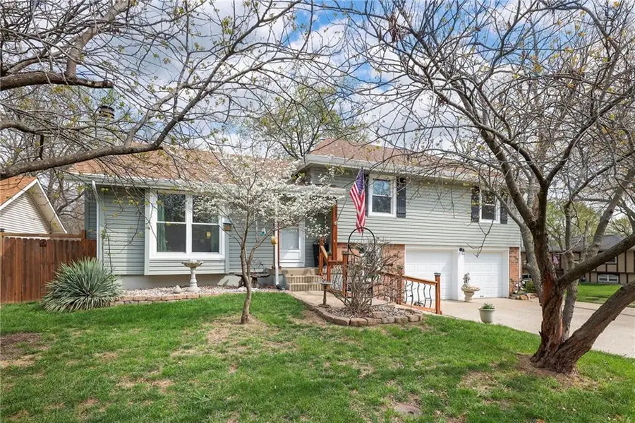 205 SW Richwood Lane, Blue Springs, MO 64014 - #2