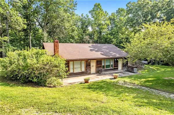 11719 S Hunt Road, Lone Jack, MO 64070