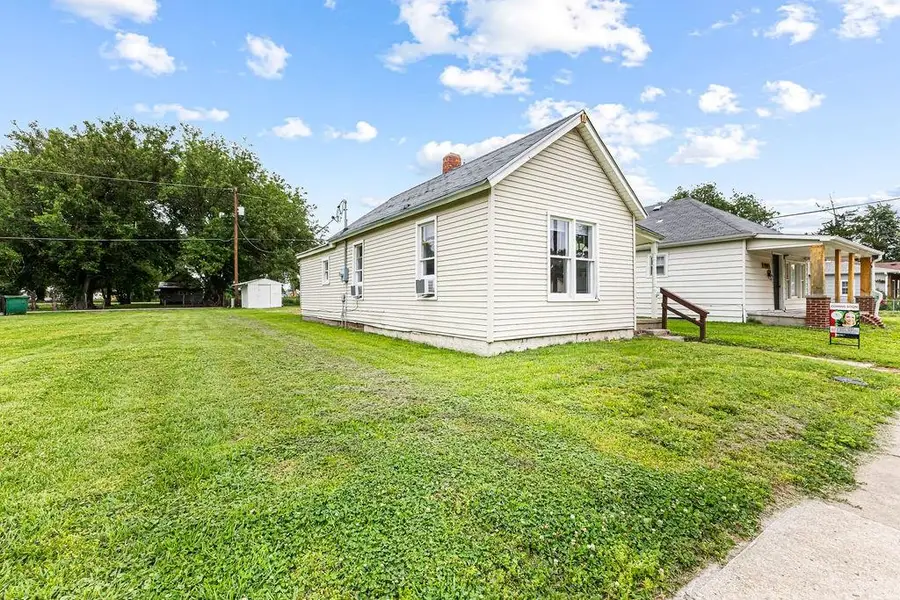 903 W Valley Street, Saint Joseph, MO 64504 - #3
