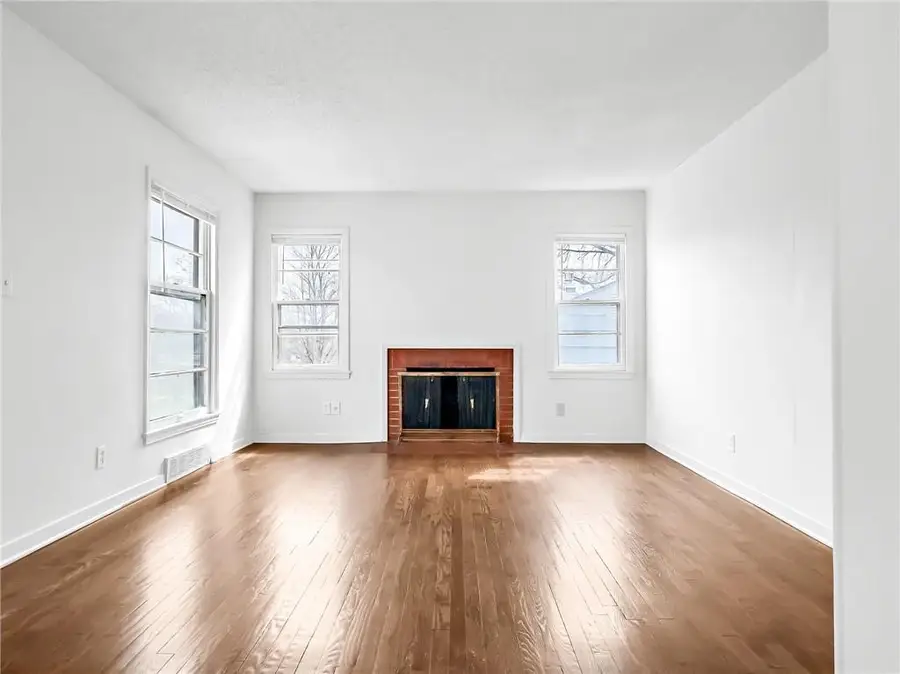 703 Hillside Avenue, Liberty, MO 64068 - #3