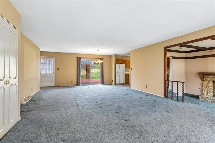 843 Sherrill Avenue, Liberty, MO 64068 - #3