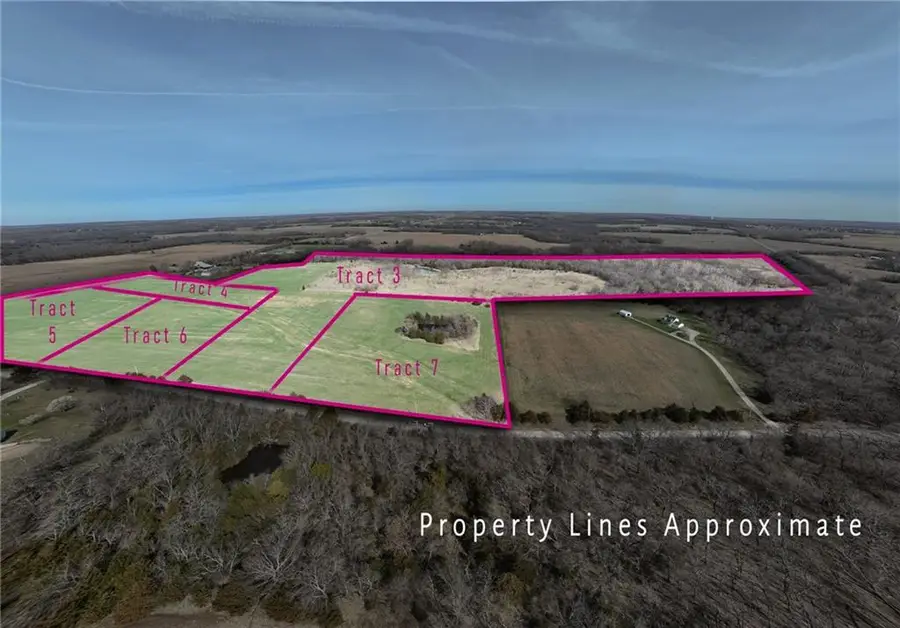 16 E 1400 Road, Baldwin City, KS 66006 - #2