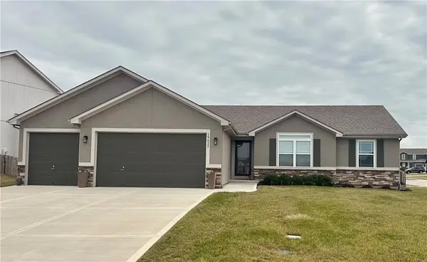 19625 W 197th Street, Spring Hill, KS 66083