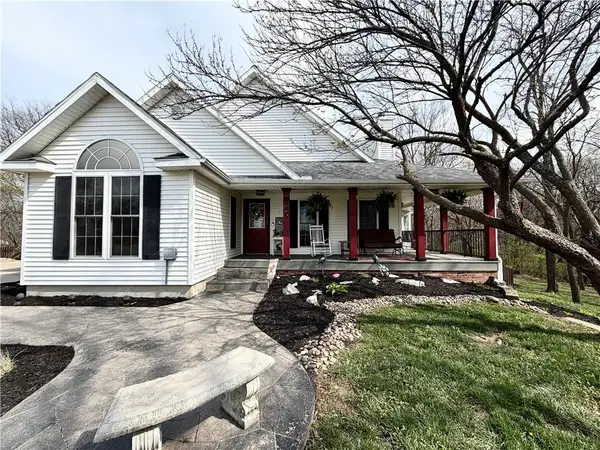 9 SW 260th Road, Warrensburg, MO 64093