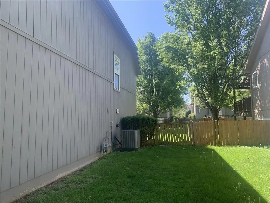 16385 W 156th Terrace, Olathe, KS 66062 - #3