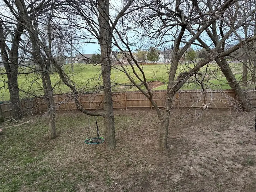 20220 Sycamore Drive, Spring Hill, KS 66083 - #3