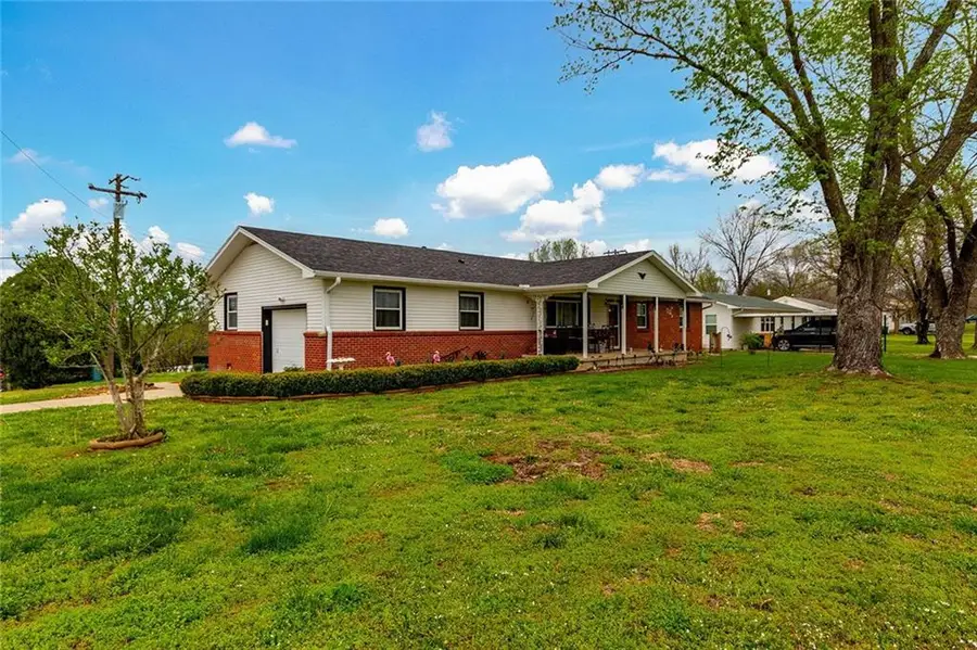 927 Pinnacle Street, Warsaw, MO 65355 - #2