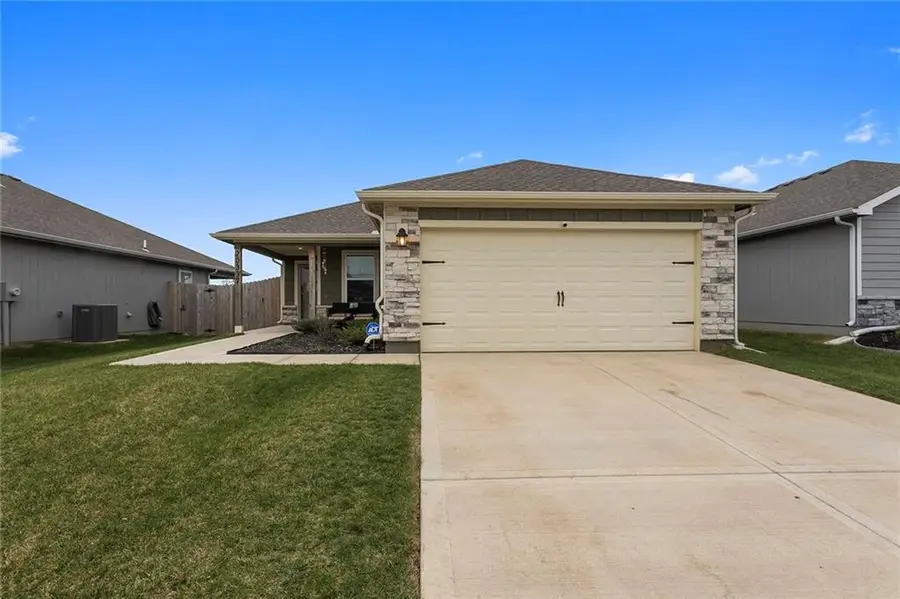 20337 W 193rd Terrace, Spring Hill, KS 66083 - #2