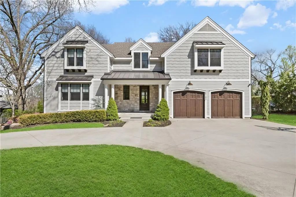 8909 Lee Boulevard, Leawood, KS 66206 - #1