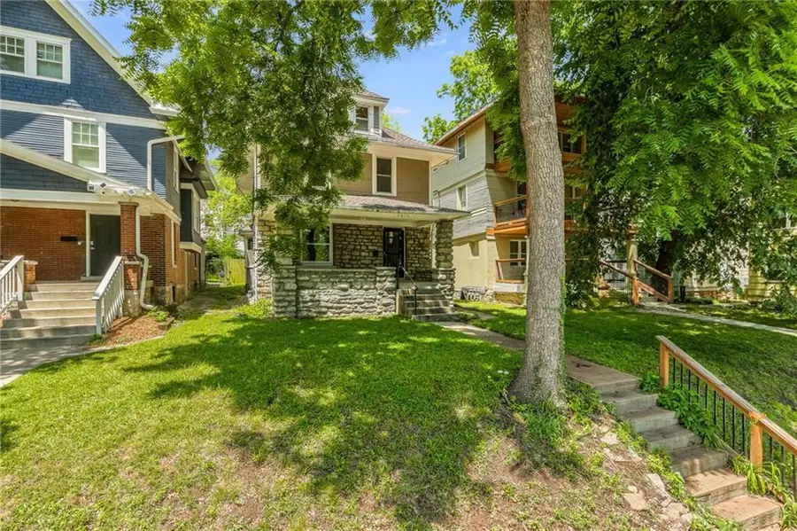 3810 Wyandotte Street, Kansas City, MO 64111 - #2