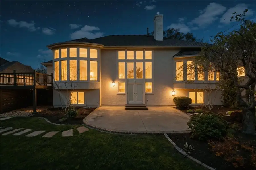 15617 Pawnee Street, Overland Park, KS 66224 - #2