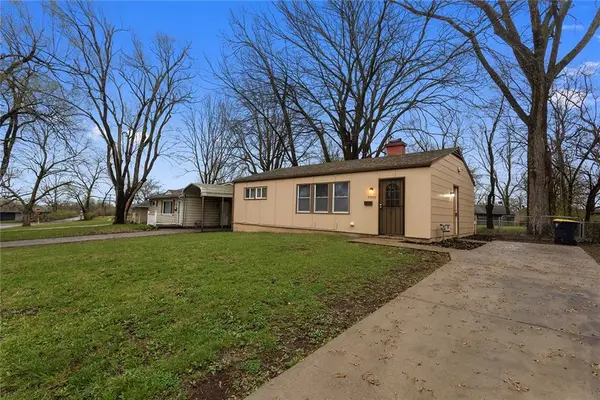 7905 E 112th Street, Kansas City, MO 64134