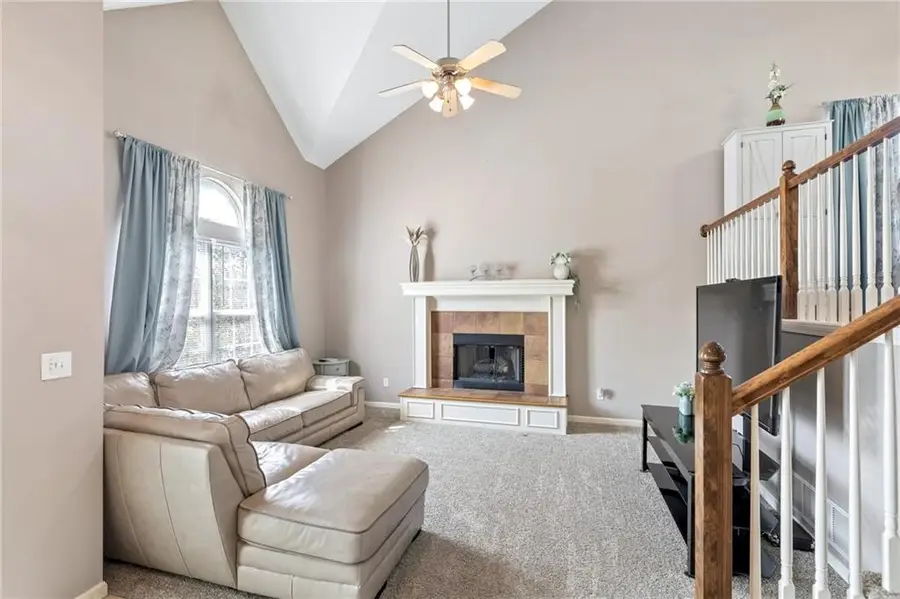 502 Santa Fe Court, Baldwin City, KS 66006 - #3