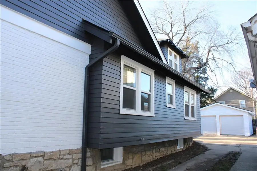 2244 E 69th Street, Kansas City, MO 64132 - #3