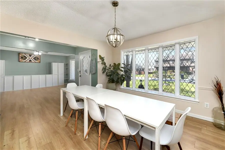 5219 Pleasant Avenue, Kansas City, MO 64133 - #2