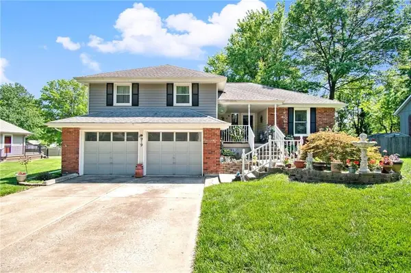 919 SE 5th Street, Lee's Summit, MO 64063