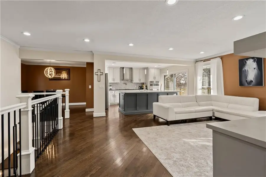 12318 S Locust Circle, Olathe, KS 66062 - #3